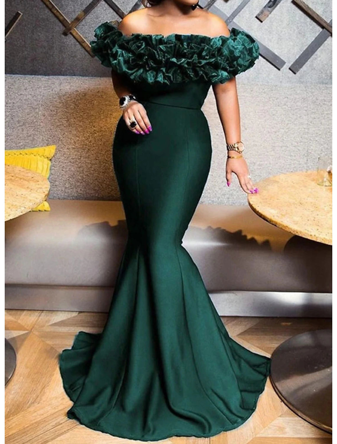 Mermaid Evening Gown Emerald Green Dress Christmas Red Green Dress Engagement Sweep / Brush Train Short Sleeve Off Shoulder Stretch Satin with Sleek