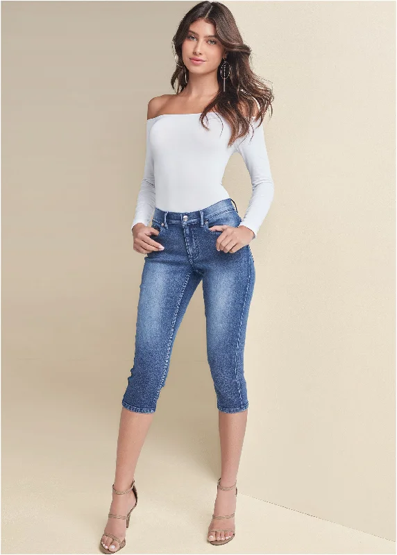 Cindy Capri Jeans - Medium Wash