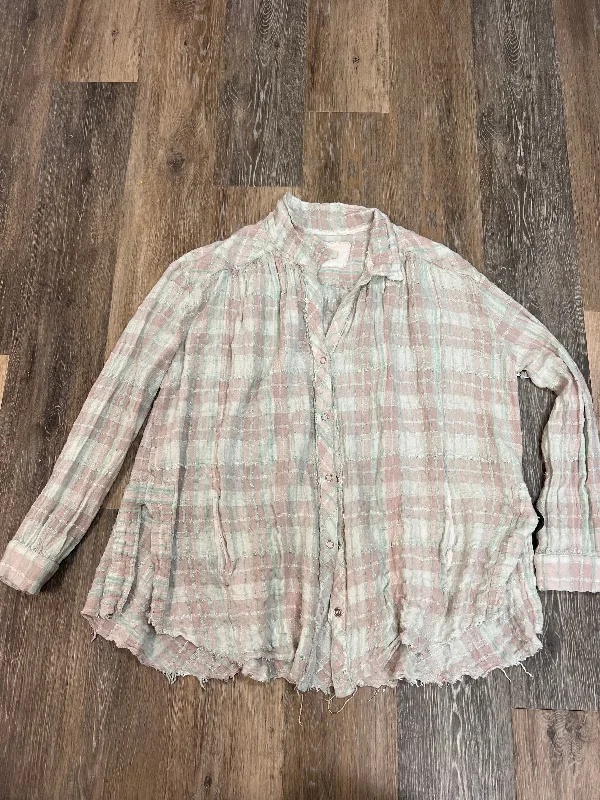 Blouse Long Sleeve By We The Free In Plaid Pattern, Size: M