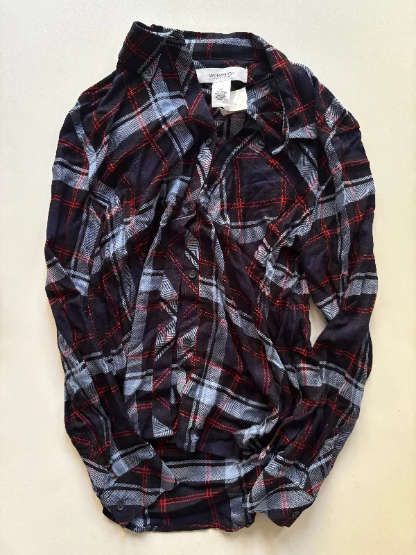 Top Long Sleeve By Workshop In Plaid Pattern, Size: M