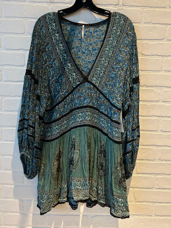 Tunic Long Sleeve By Free People In Black & Blue, Size: M