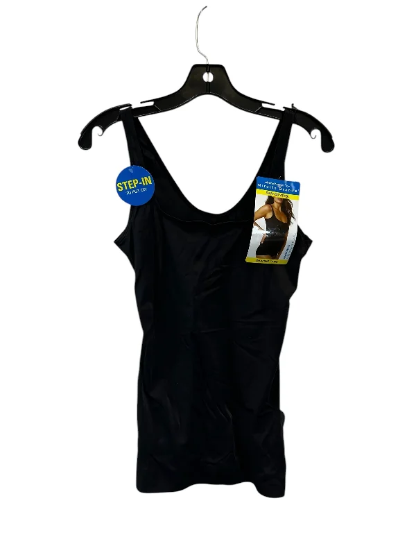 Top Sleeveless By Slimshaper In Black, Size: Xl